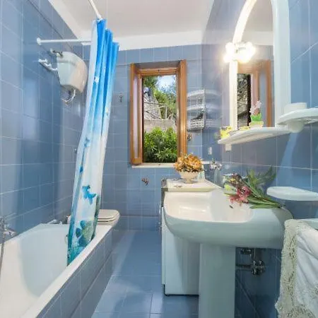 Sleeps 4 T721562 Conca dei Marini